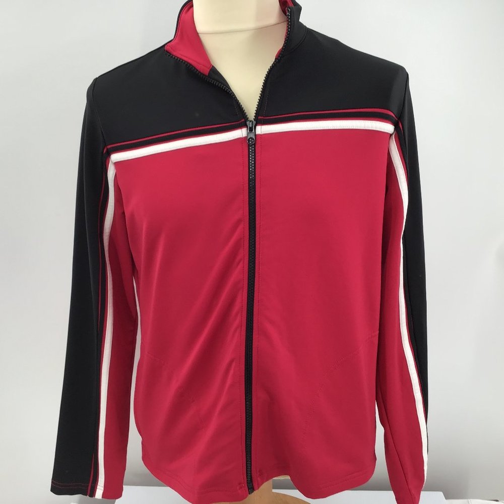 Karen Scott Sport Jacket Size M, Wine color, zipper, great lightweight & stylish